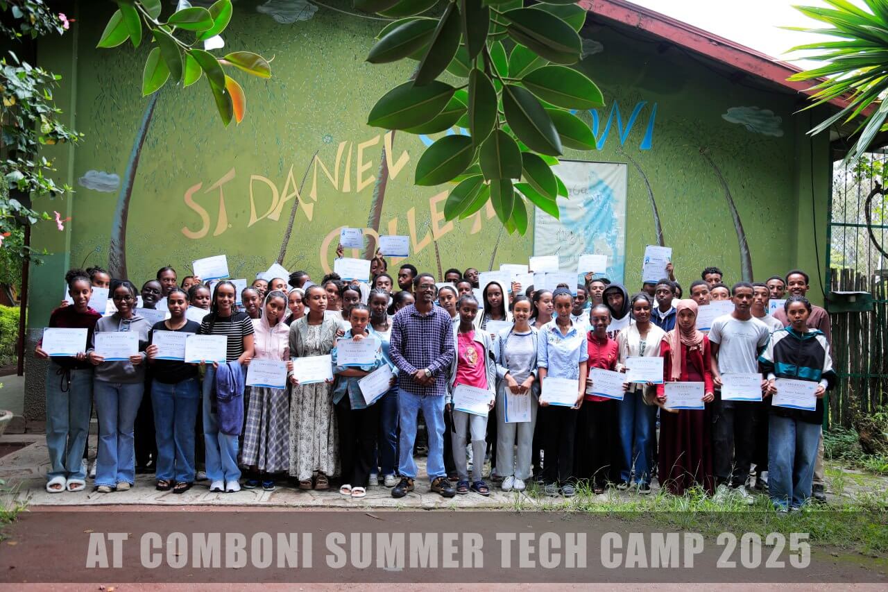 Comboni Dev Workspace Background